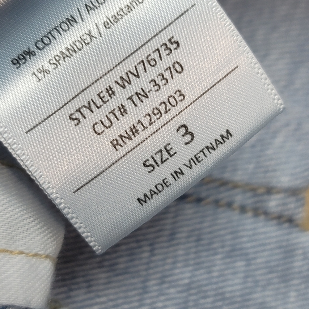 Fashion Nova distressed jeans size 3 - Picture 10 of 10